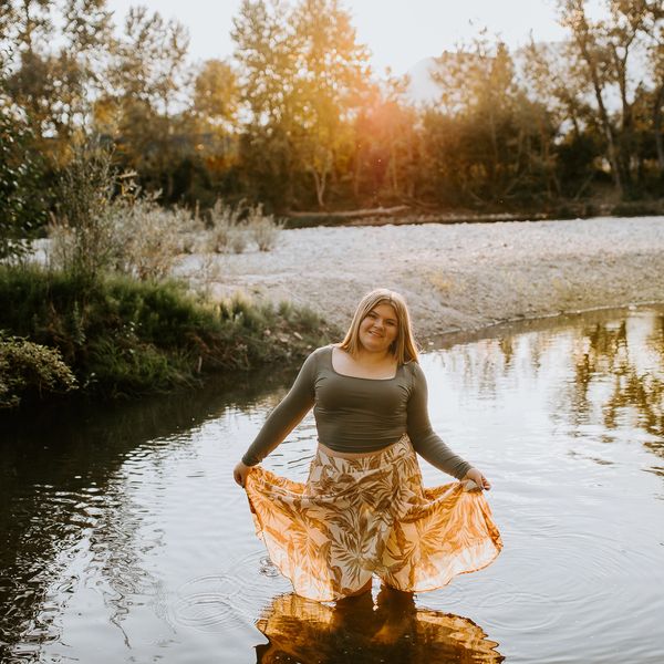 Pacific Northwest Senior Photographer | Washington & Oregon Senior Portraits | Senior Portraits