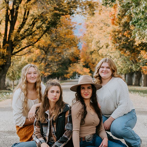 Pacific Northwest Senior Photographer | Washington & Oregon Senior Portraits | Senior Portraits