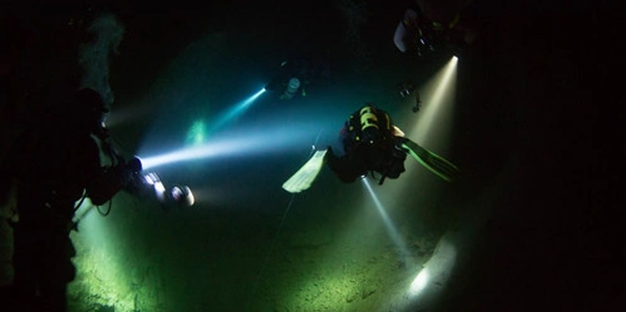 Scuba Perth Night Diver