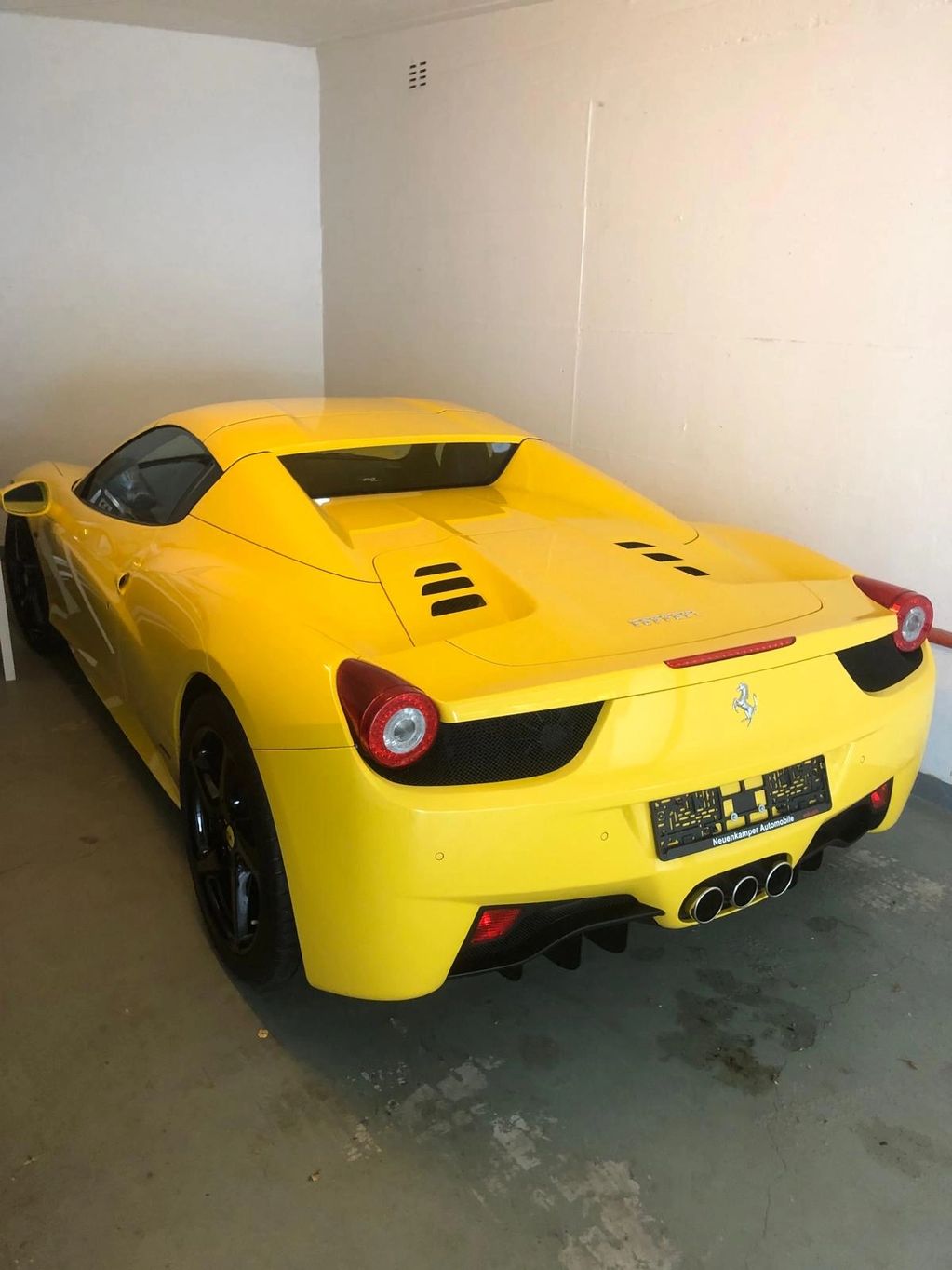 Ferrari 458 Spider Giallo