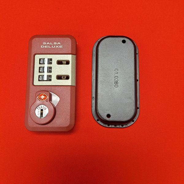 RIMOWA SALSA DELUXE COMBINATION LOCK (COLOR OPTION: RED)