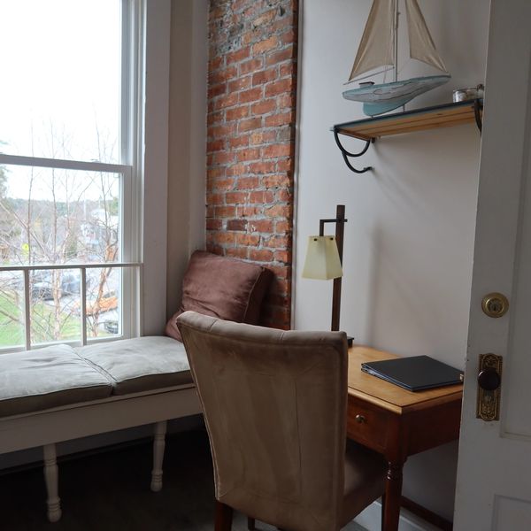 Room 10 window seat 