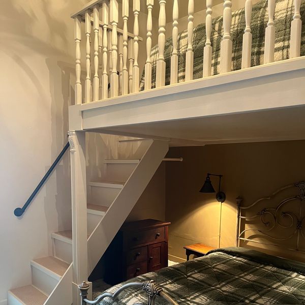 stairs to loft for 101