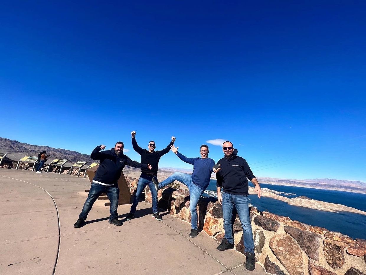 Private Hoover dam tour in Las Vegas
Private Hoover dam tour in Vegas 
Hoover dam tours in Vegas
