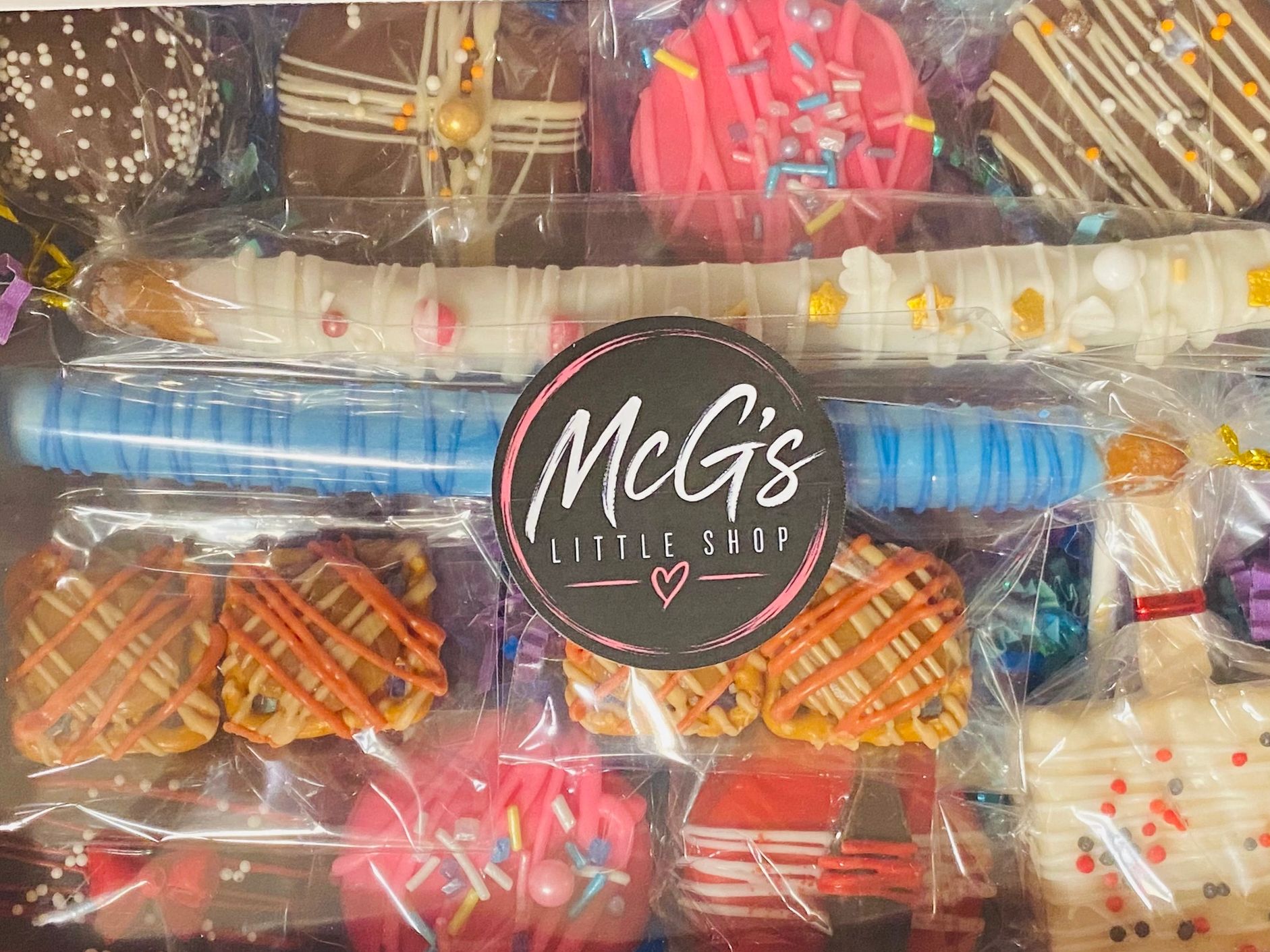 Small variety pack - 20 dipped treats.
