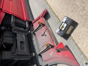 Semi Battery Installation at Grosse Tete, LA by 24/7 Roadside Assistance Port Allen Louisiana 