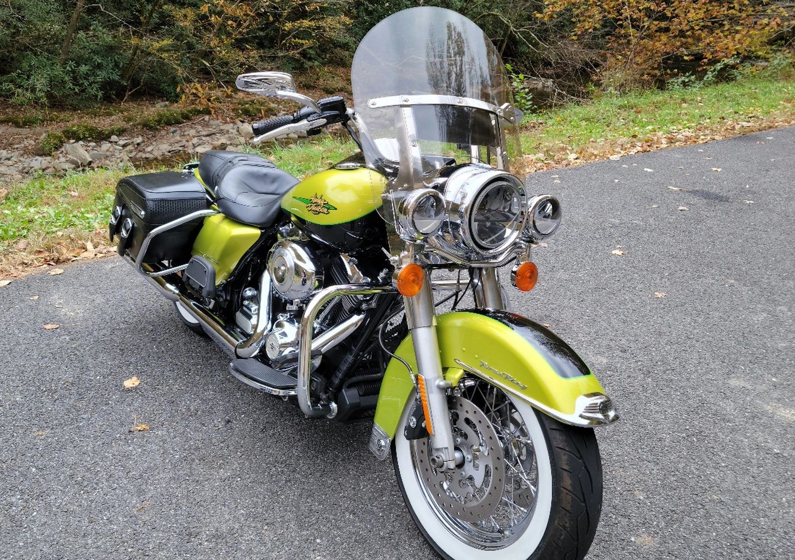 Motorcycle for rent Pigeon Forge TN. Harley Street Glide for rent, Motorcycle rent Maryville TN