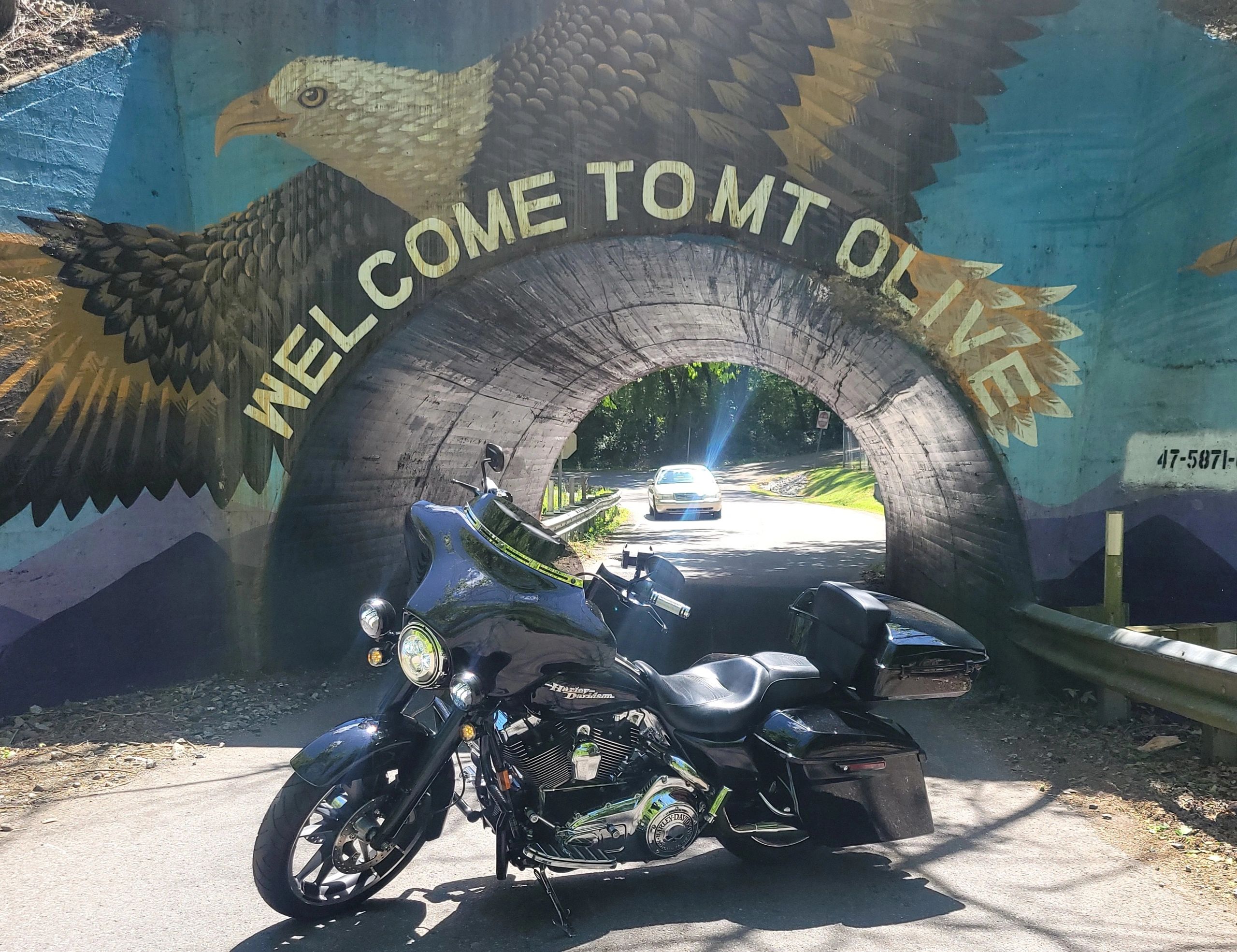 Rent Harley Street Glide Maryville, TN @ Welcome to Mount Olive tunnel, Knoxville, TN