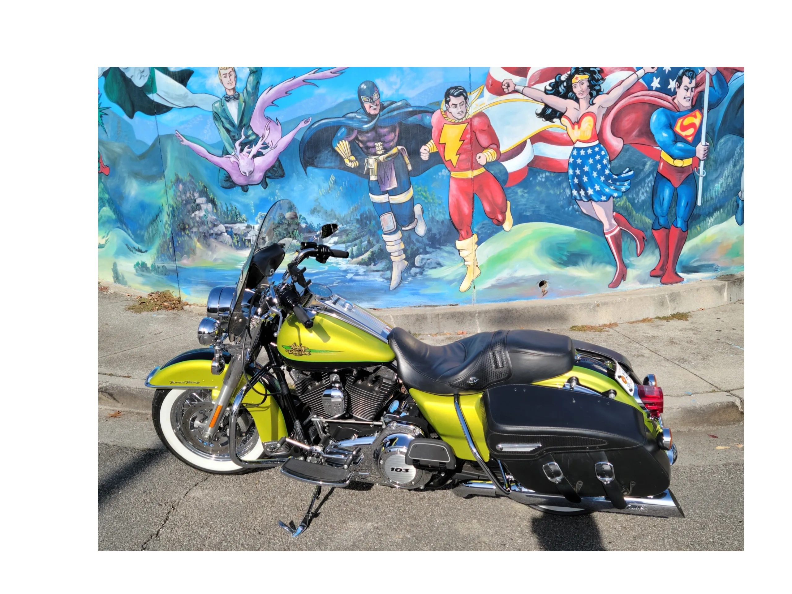 Motorcycle for rent Knoxville TN. Harley Street Glide for rent, Motorcycle rent Maryville TN