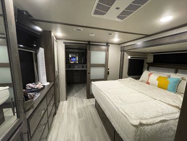 interior pic of Grand Design Solitude 382WB-R
