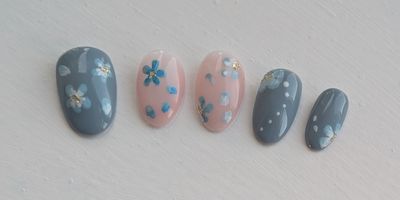 Bespoke press on nails customized design flower nail art