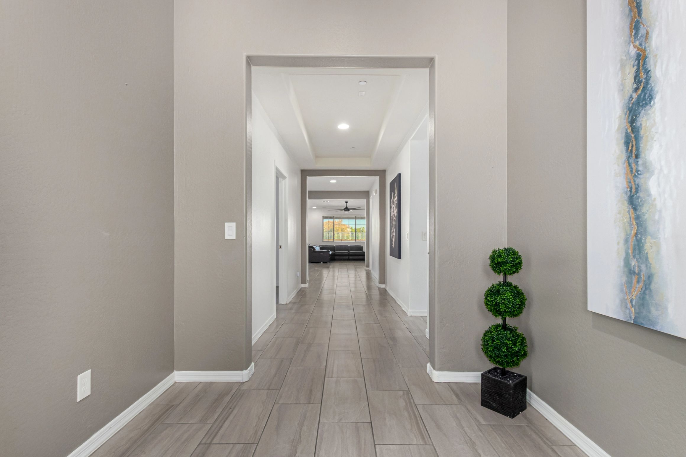 Shared hallway at Vista Diamante Assisted Living.