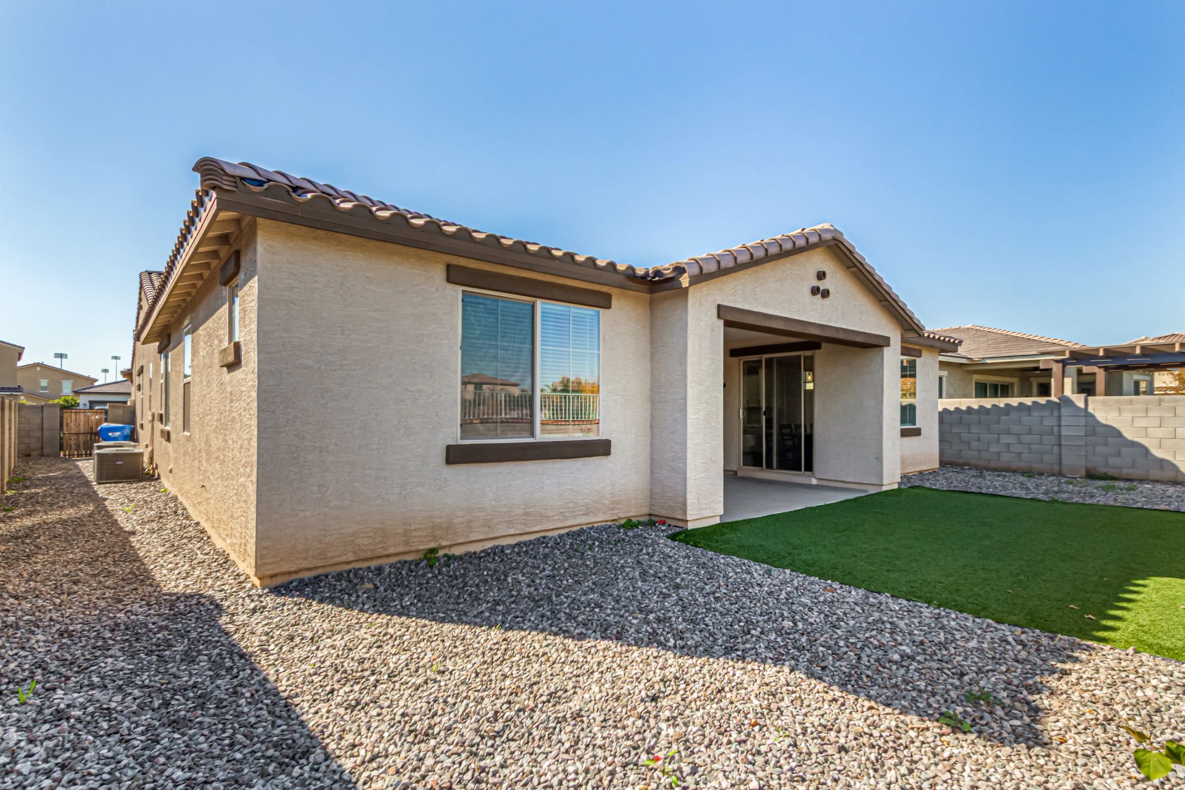 Backyard and grounds at Vista Diamante Assisted Living.