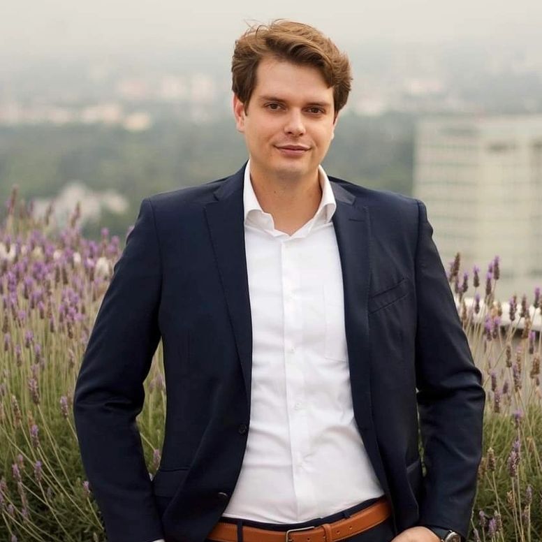 Portrait Jeoffrey Collard Attorney InPulse Lab