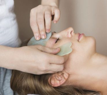 Gua Sha Lymphatic Facial