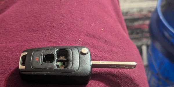 We offer lost car key replacement, key programming and key shell replacement 