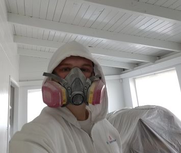 finish right construction painting the interior of a customers home in Lincoln city Oregon.