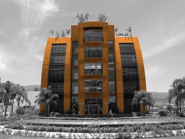 Complejo Industrial, estilo Contemporáneo, nivel Lujo Medio Alto.
Proyecto + Construcción.