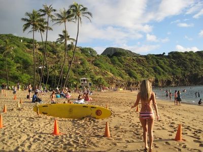 Here's me in Hawaii! I've traveled all over the world and would love to share my travel tips :)