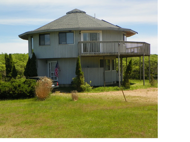 7 Coffin’s Field Road, Edgartown
