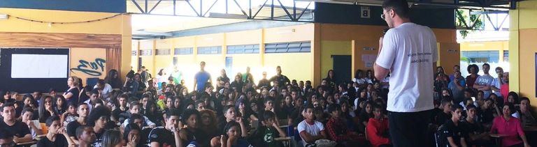 Palestras em escolas publicas