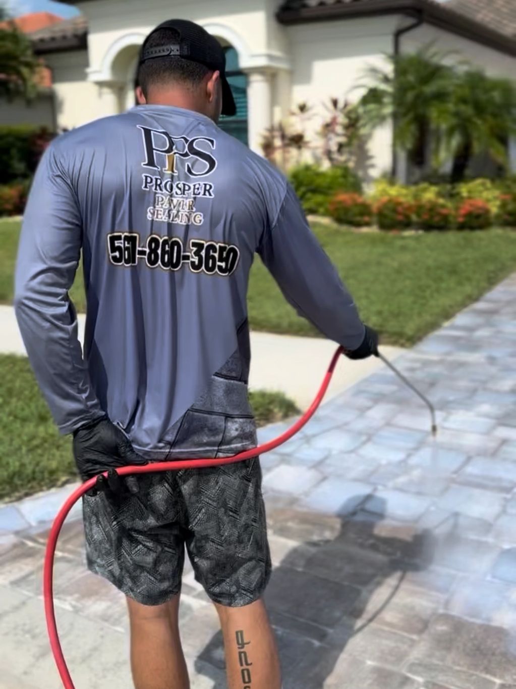 Professional paver sealing in Delray Beach—enhancing color, protection, and curb appeal that lasts.