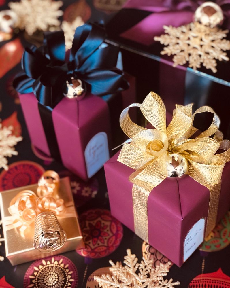 Gift Wrapping Service - Tinsel Town Gift Wrapping