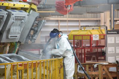 Manufacturing molds being cleaned using dry ice blasting, Bakersfield, CA. 