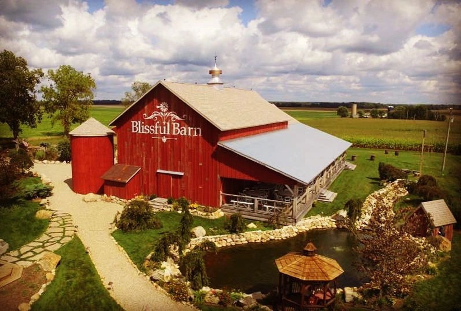 Blissful Barn Barn Wedding Venues Wedding Venue Rustic Wedding