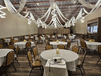 Wild Wings Plaza Event Center 
