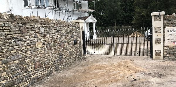 rubble wall dry stone wall stonemasons bristol