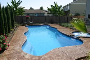 Lexington fiberglass pool with spa
