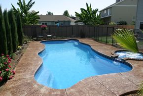 Lexington fiberglass pool with spa