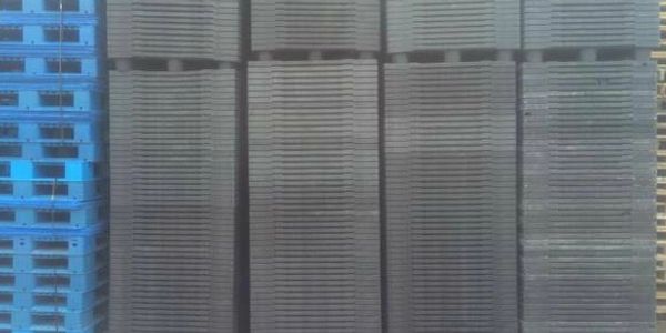 plastic pallets