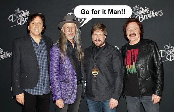 (L-R) John McFee, Pat Simmons and Tom Johnston from The Doobie Brothers. Hal gets the go-ahead. 