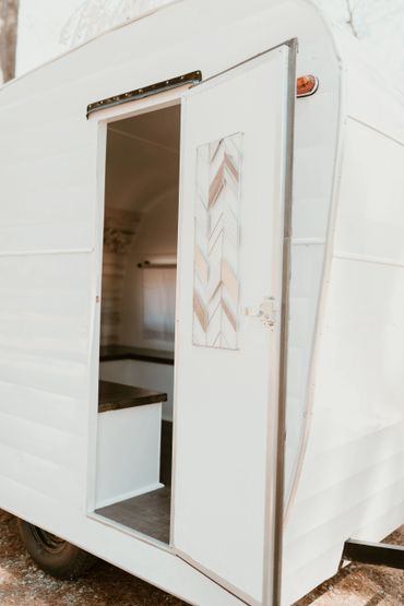 door entry camper