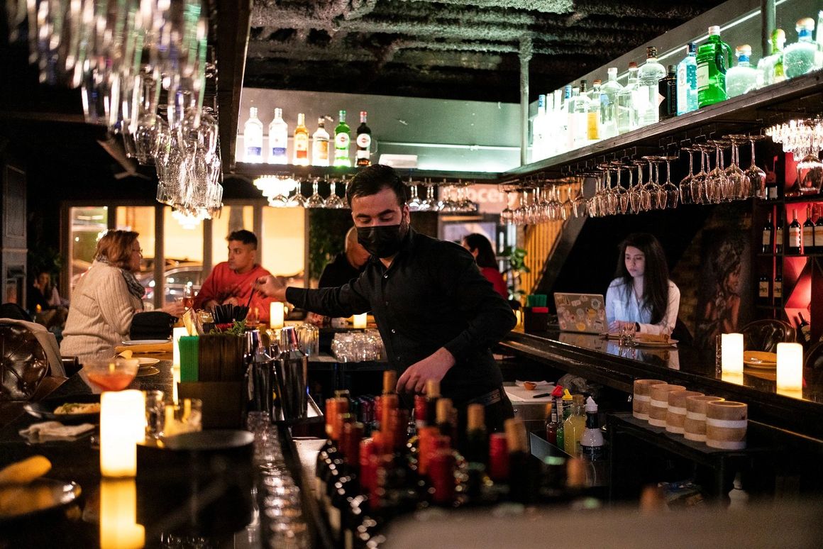 Bar photo 2