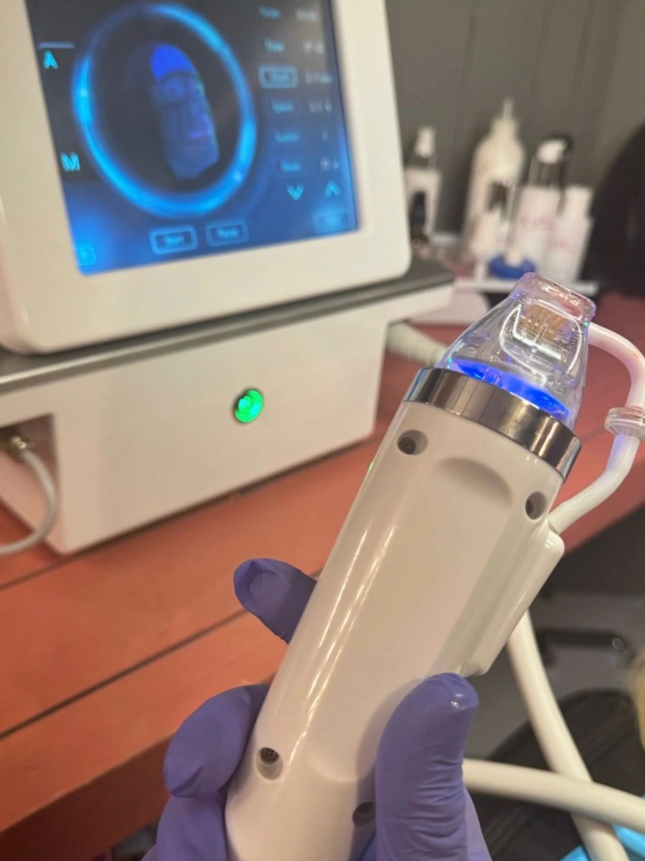  Radio Frequency Microneedling