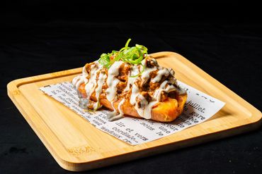 Food photography that converts clicks into orders on Talabat, Deliveroo & Careem.