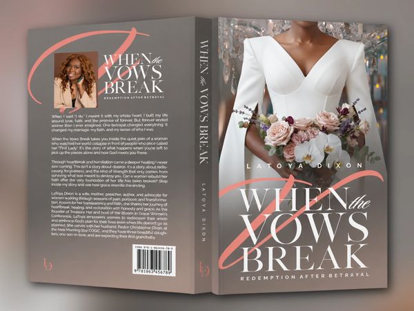 Book cover of "When the Vows Break" showing a woman in a white dress holding a bouquet.