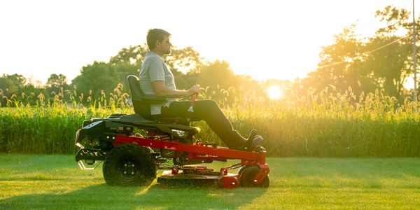 Gravely ZT-XL Zero Turn Mower
Berlin Gravely Sales