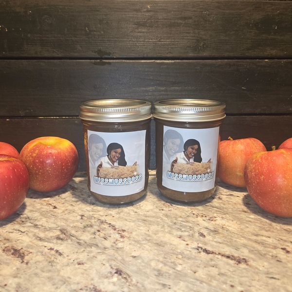 Apples are rich in dietary fiber, which aids in regularity, helps slow digestion, and promotes a fee