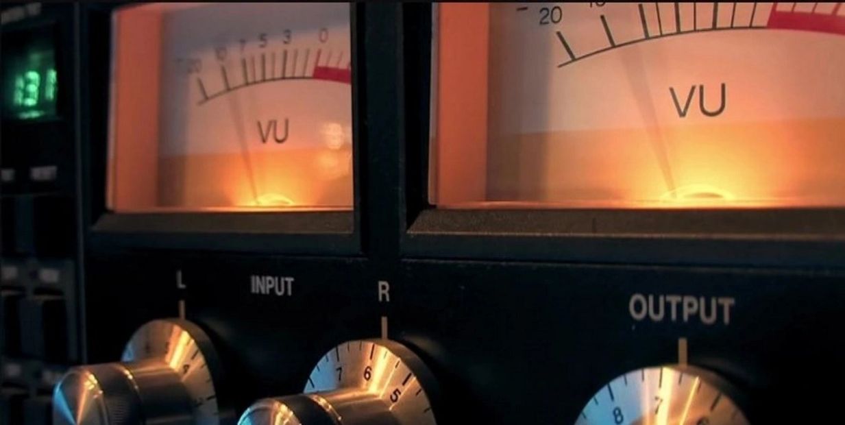 Old School Analogue VU Meters.