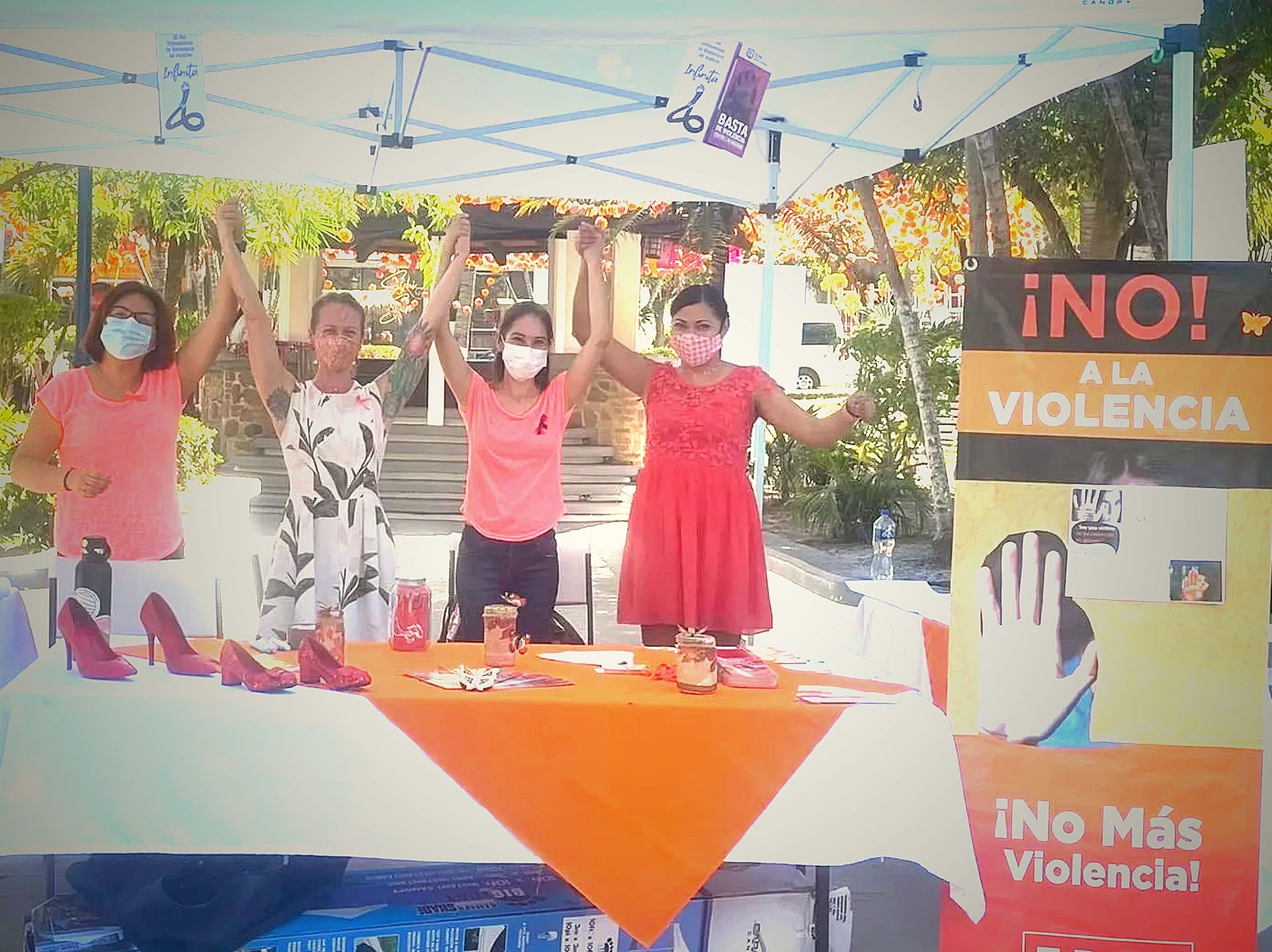 https://compassionforthefamily.com/support-casa-esperanza/
volunteer women's shelter philanthropist