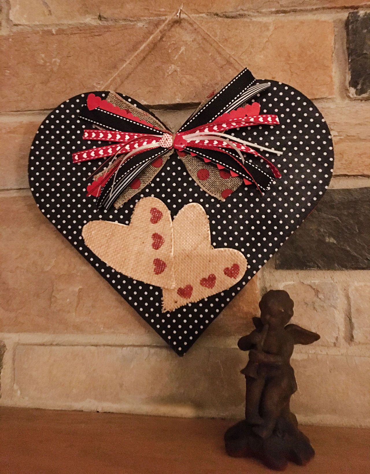 Vintage Valentine 4 Thin Wooden Hearts Valentines Day Decoration