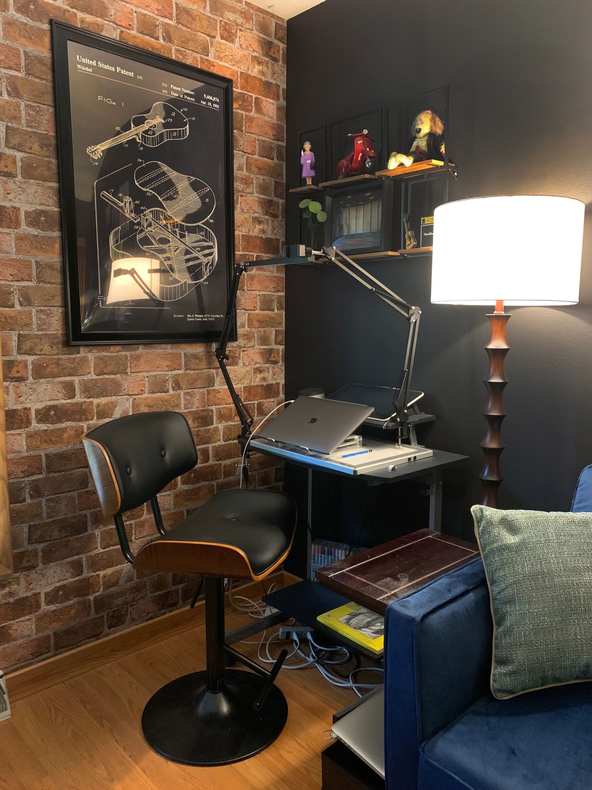 Small Spare Bedroom to Music Room