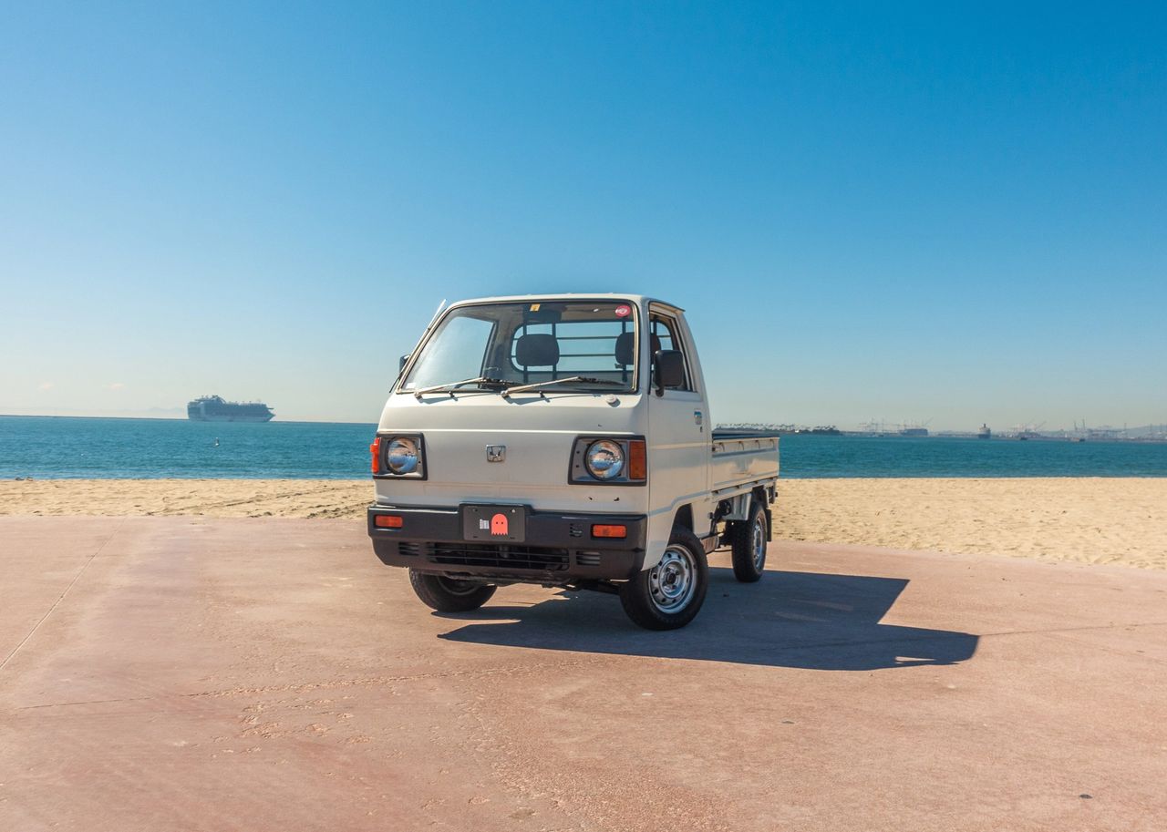 SHOP KEI TRUCKS FOR SALE AT OIWA.CO                                                                                          CLICK PHOTO