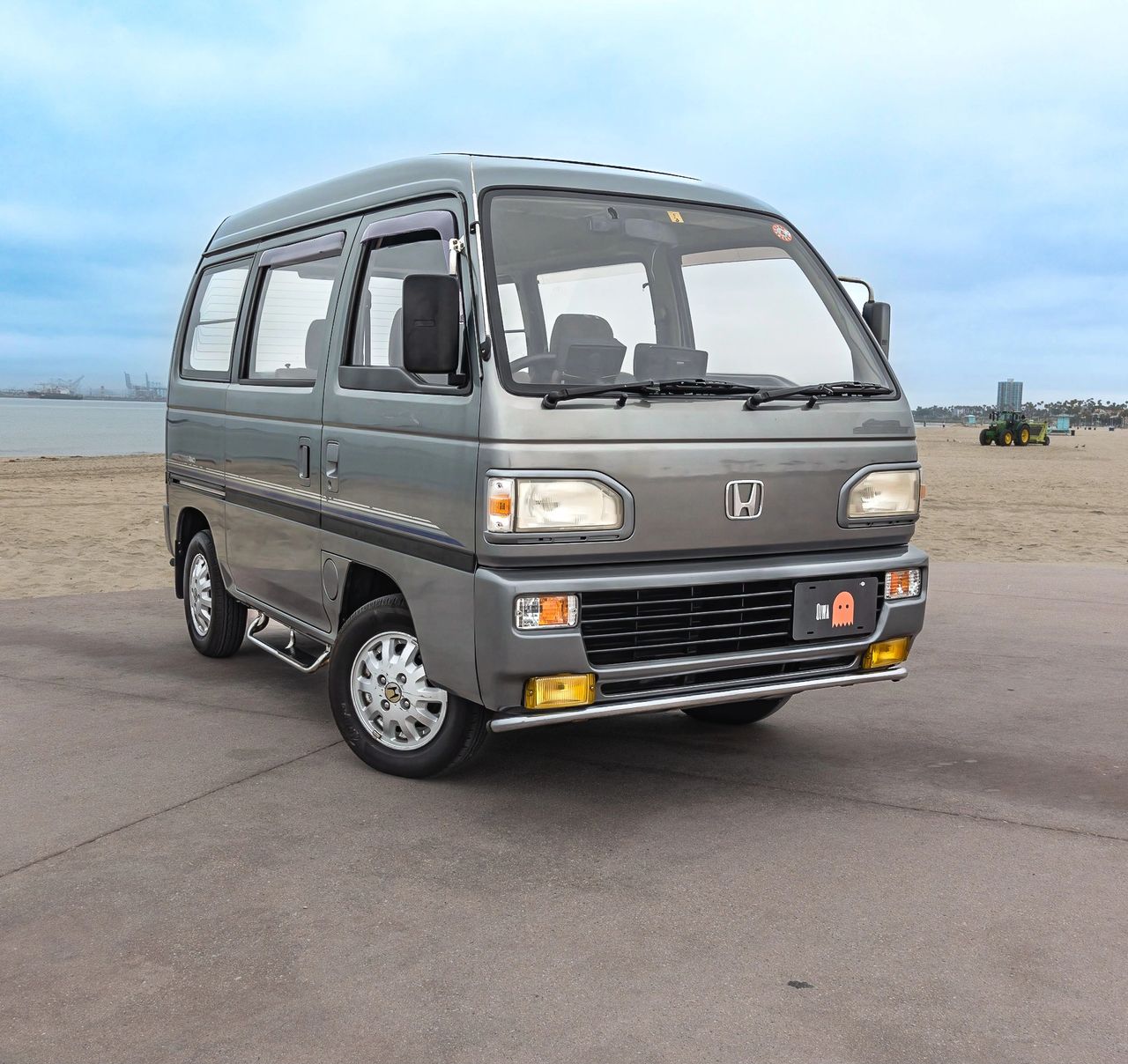 SHOP KEI TRUCKS AND VANS FOR SALE AT OIWA.CO SHOP KEI TRUCKS AND VANS FOR SALE AT OIWA.CO
