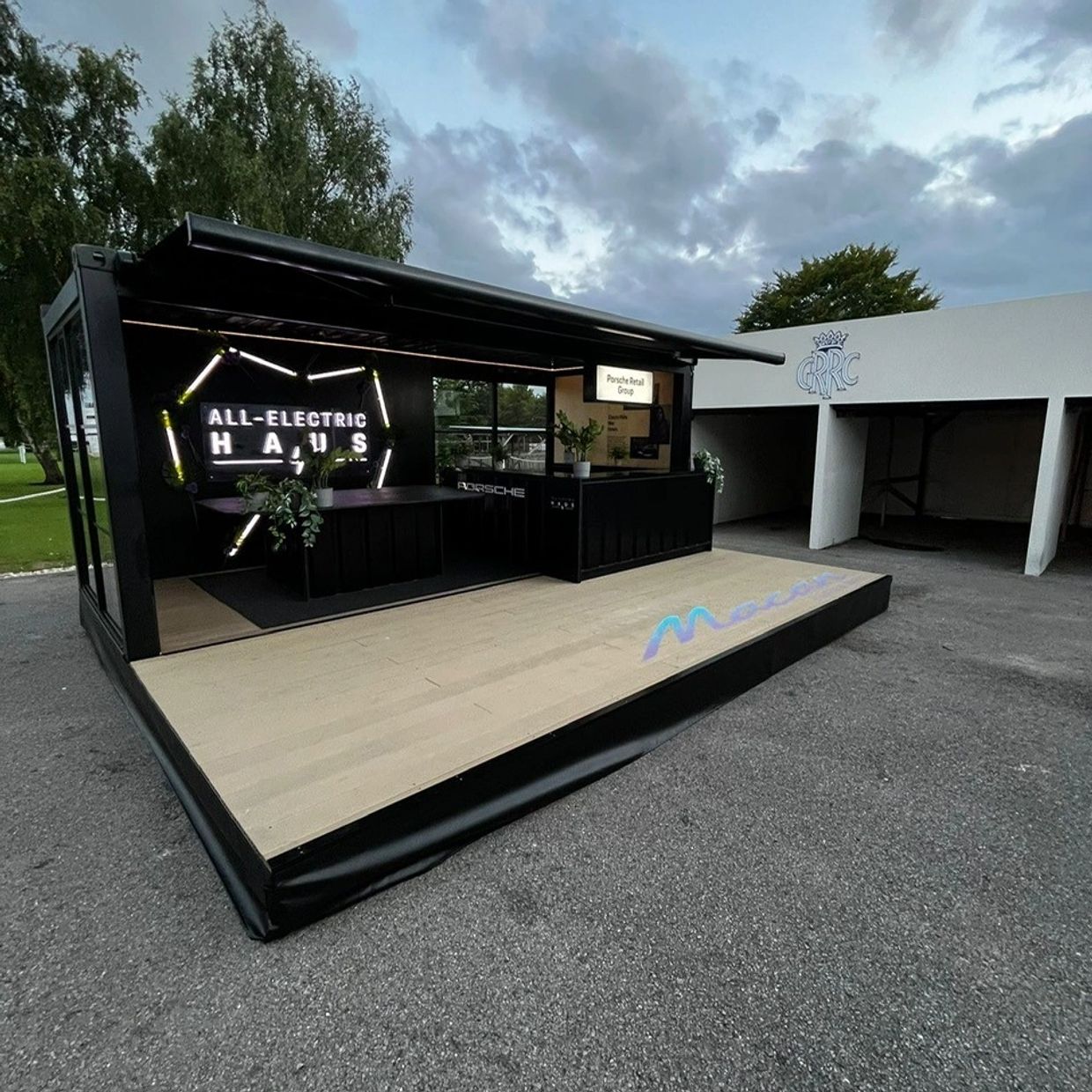 20ft container event conversion