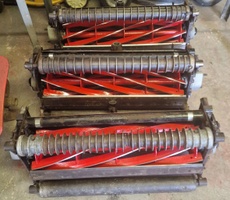 Leeds Mower Services
07575 553216 
Free collection and delivery w